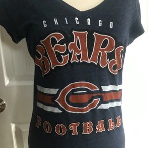 Chicago Bears Women's V-neck shirt Size Large